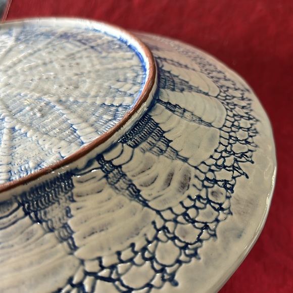 Mikasa “Daniela” Ceramic Round Serving Plate Blue and White Lace Embossed 13” - Picture 5 of 5